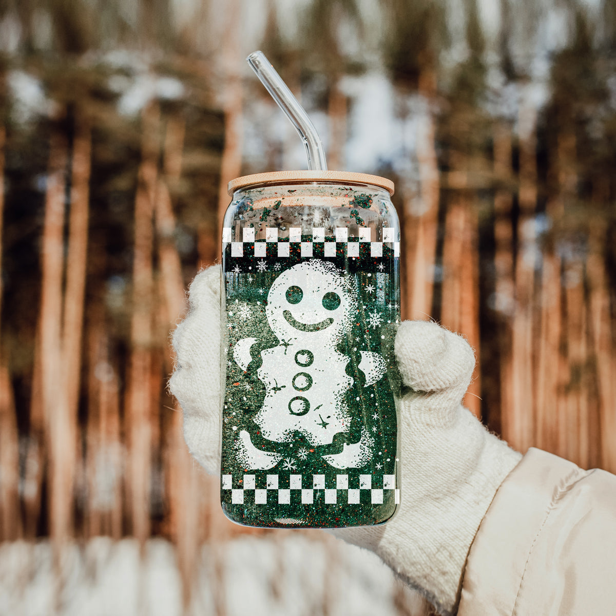 Christmas morning coffee mug β 17oz glass tumbler with checkered gingerbread design
Holiday drinkware gift β retro checkered gingerbread Christmas coffee tumbler